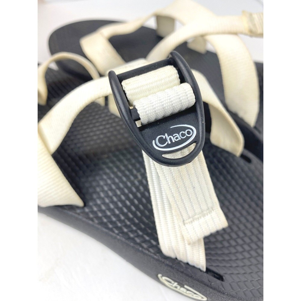 Chaco Woman’s White Strap Sandals Flip Flops Size U.S 6, Black Rubber Adjustable - Picture 7 of 12